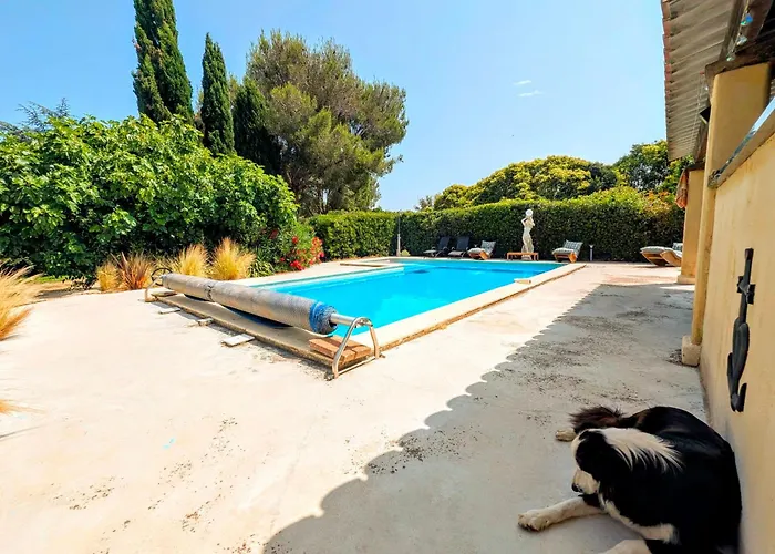 Le Gite D\'Entressen Studio Piscine Jeux & Petanque Istres Miramas