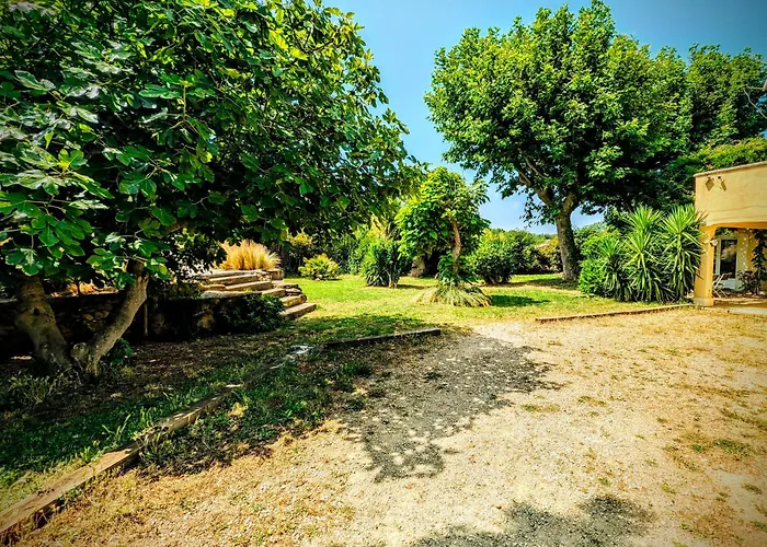 Le Gite D\'Entressen Studio Piscine Jeux & Petanque Istres Miramas